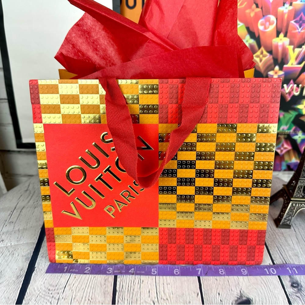 ❤️ Louis Vuitton Lego edition shopping bag - Picture 2 of 4